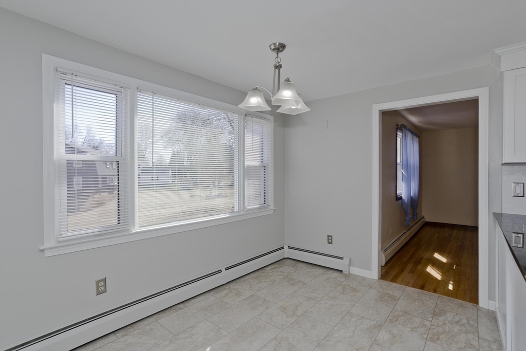 239 Porter Road East Longmeadow, MA 01028 - Photo 9 of 42 Gallery Image 9
