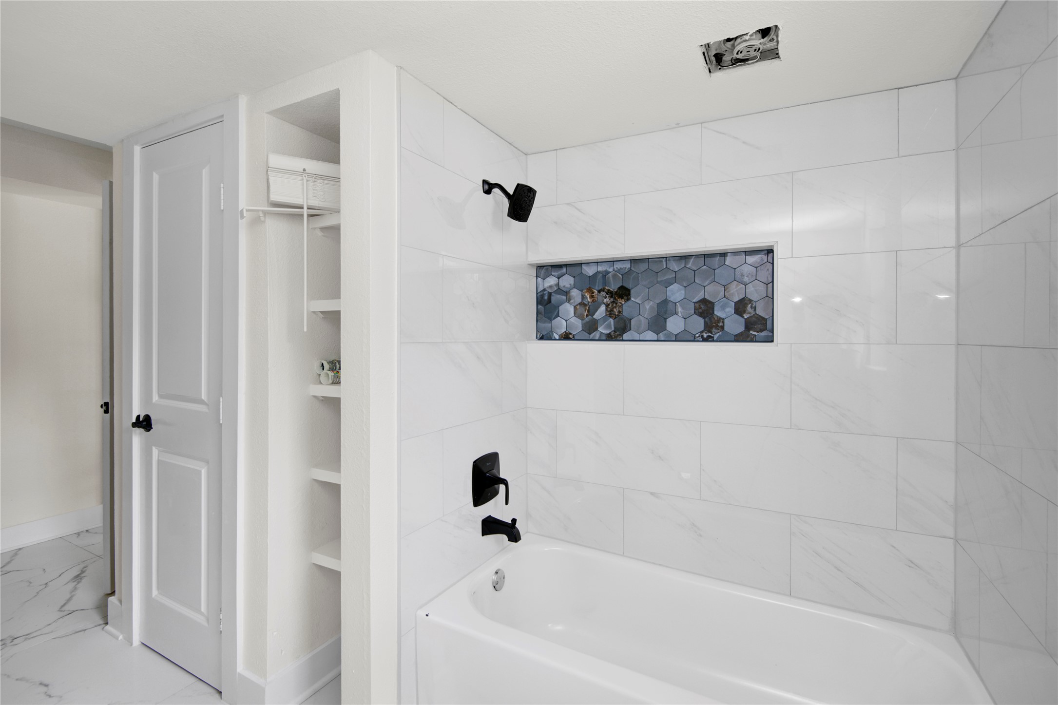 4909 Cochran Street, Unit 12 Houston, TX 77009 - Photo 15 of 29