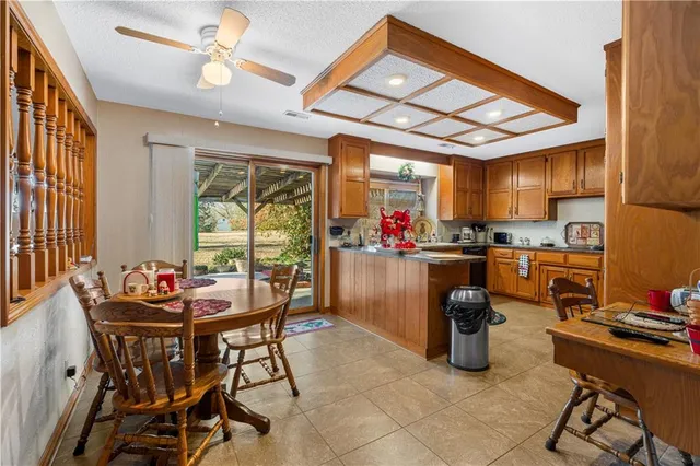 $329,900 | 16800 South 1413th Road, Nevada, MO 64772