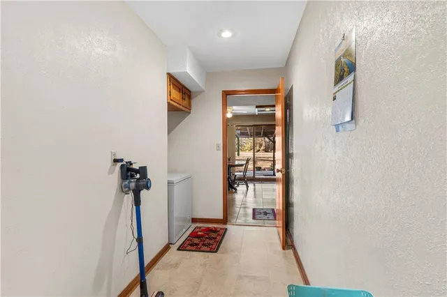 $329,900 | 16800 South 1413th Road, Nevada, MO 64772