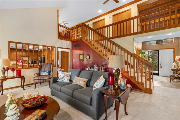 $329,900 | 16800 South 1413th Road, Nevada, MO 64772