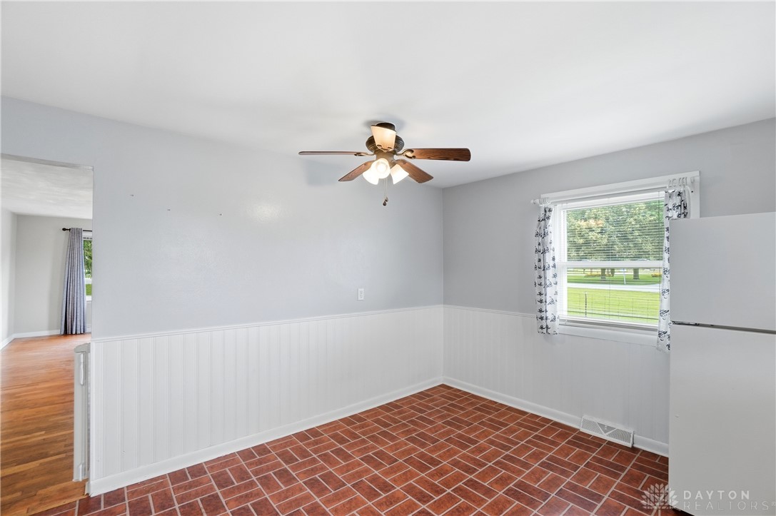 8251 Arlington Road Brookville, OH 45309 - Photo 10 of 29