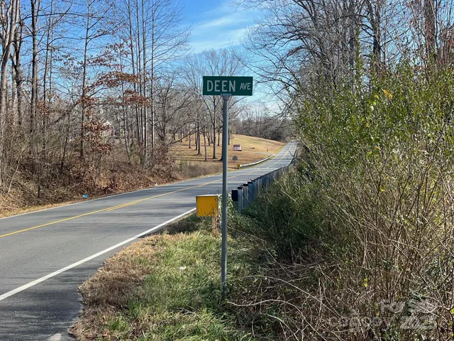 a picture of a street