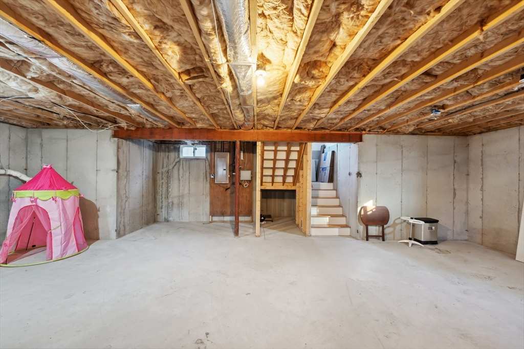 2 Pine Cone Lane East Freetown, MA 02717 - Photo 31 of 38 a view of room with air conditioner duct and furniture