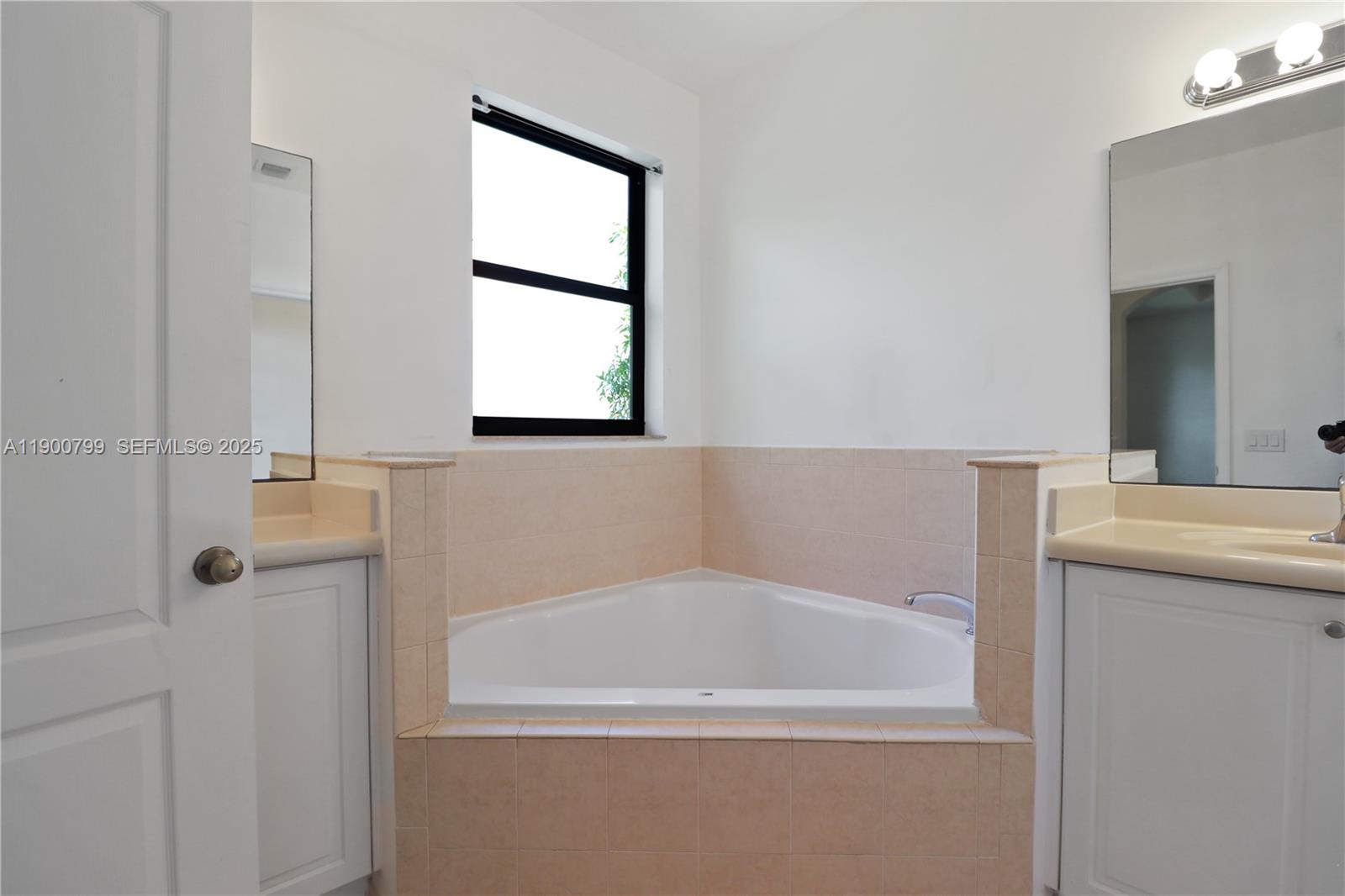 11401 Southwest 238th Street Homestead, FL 33032 - Photo 15 of 33