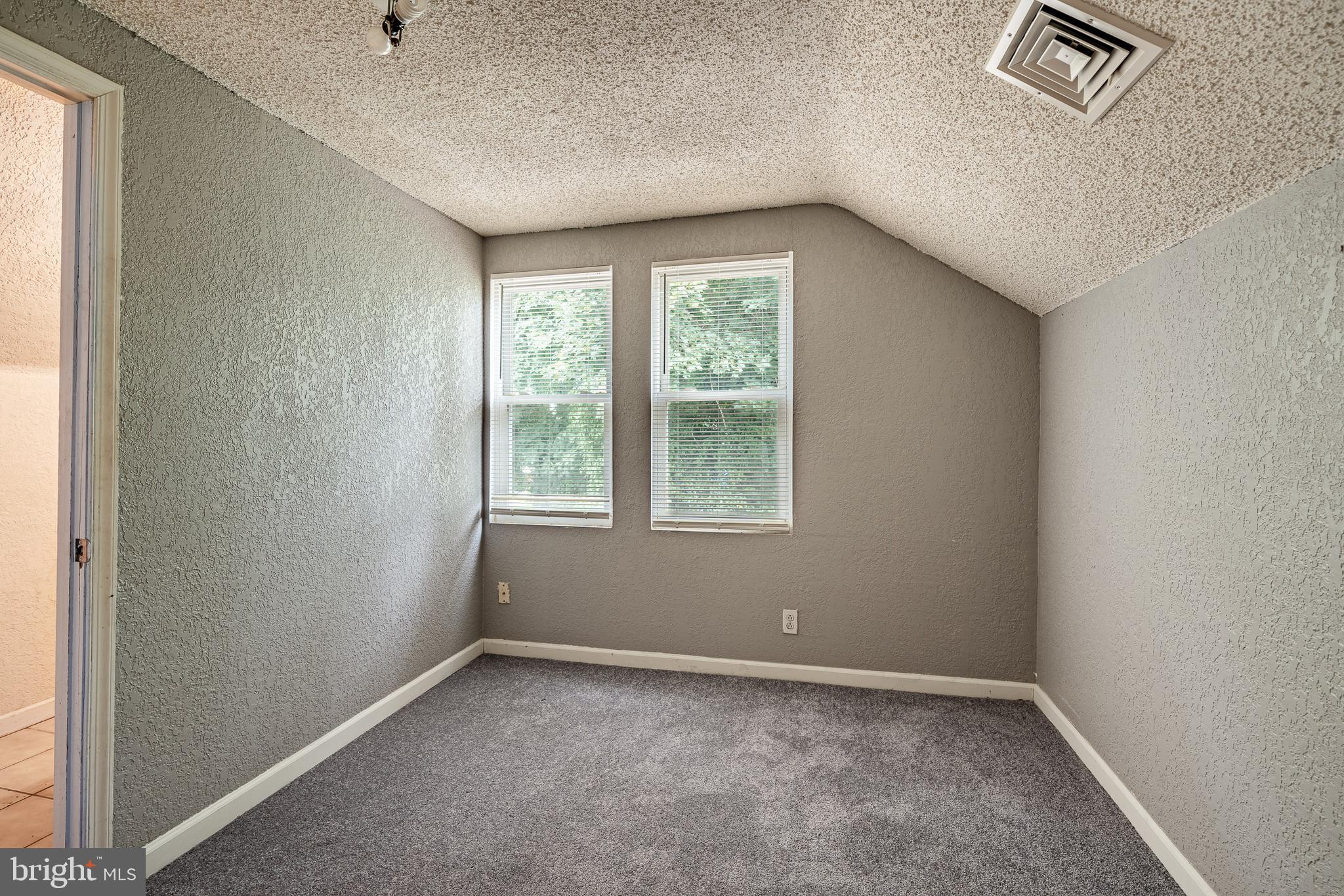 623 Greenhill Road Sharon Hill, PA 19079 - Photo 23 of 42 Gallery Image 23