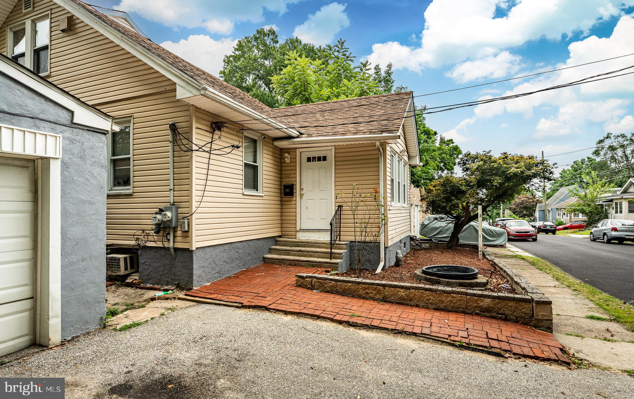 623 Greenhill Road Sharon Hill, PA 19079 - Photo 3 of 42 Gallery Image 3