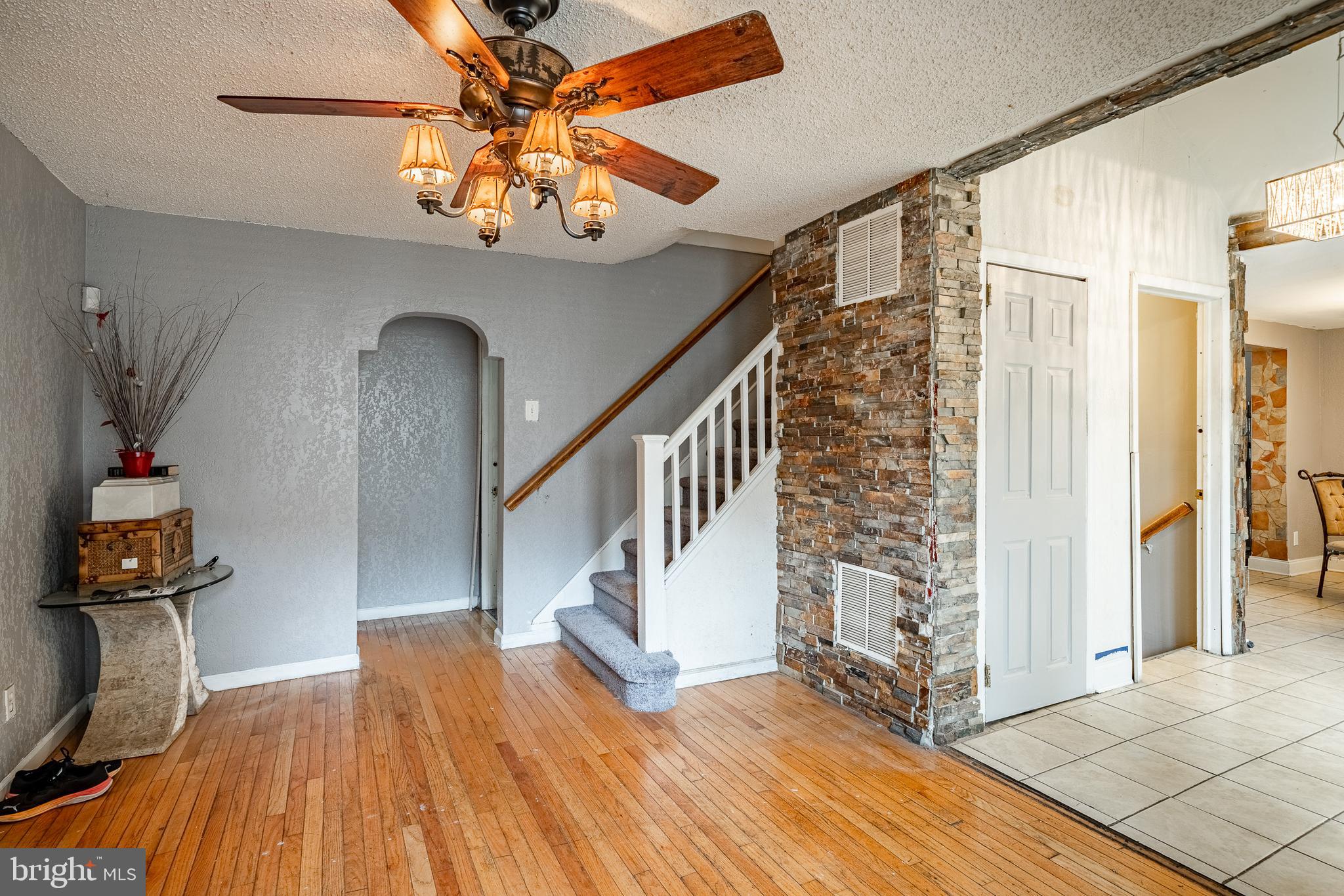 623 Greenhill Road Sharon Hill, PA 19079 - Photo 8 of 42 Gallery Image 8