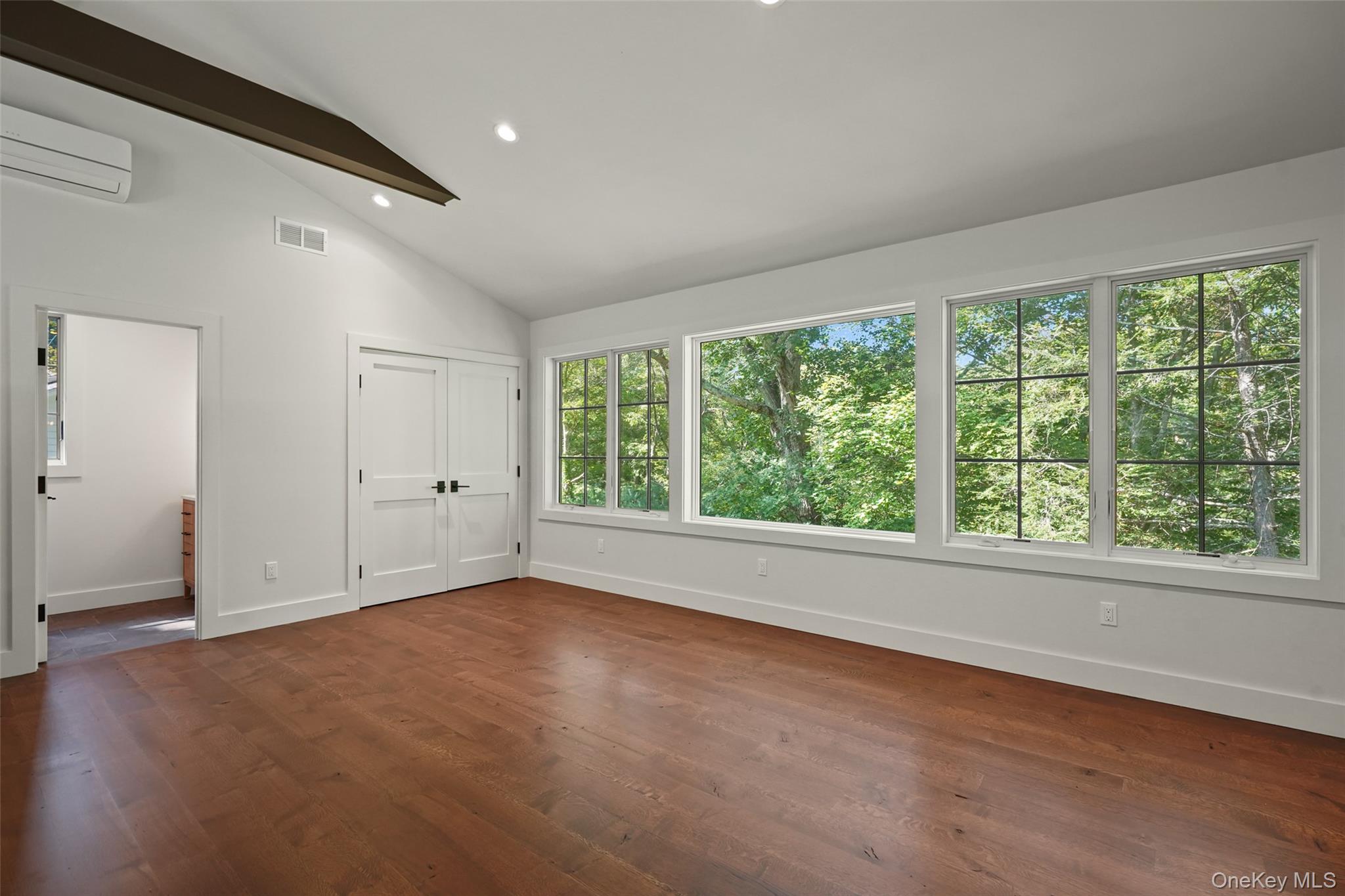 154 Barnegat Road, Unit A Pound Ridge, NY 10576 - Photo 3 of 17 Main open living space