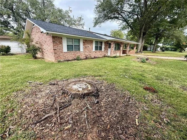 $114,900 | 1402 North Park Street, Jonesville, LA 71343