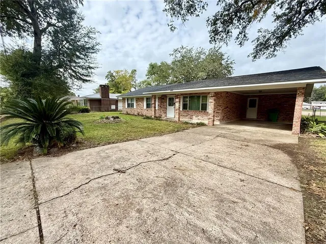 $114,900 | 1402 North Park Street, Jonesville, LA 71343