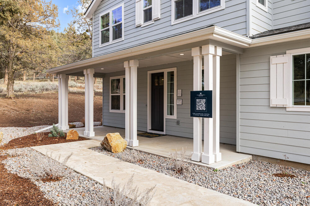 5722 Engleman Spruce Way Klamath Falls, OR 97601 - Photo 27 of 84 5722EnglemanSpruceDr-Exterior-28
