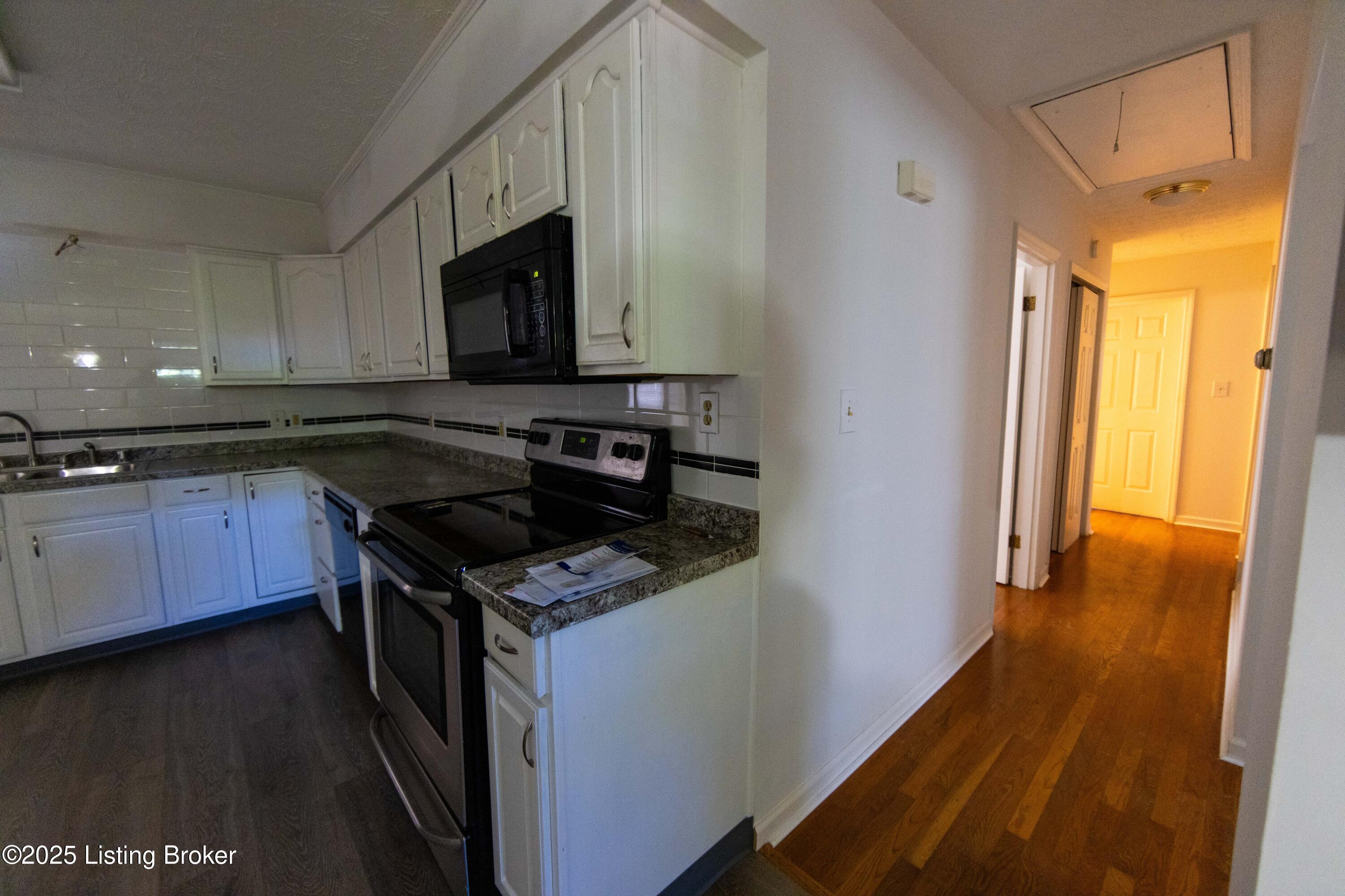 1288 Cherbourg Road Lexington, KY 40504 - Photo 36 of 72 IMGL0197