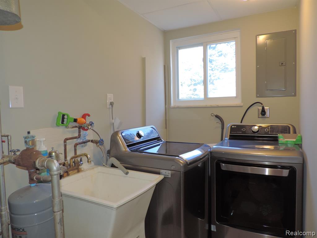 2174 Benstein Road Wolverine Lake, MI 48390 - Photo 23 of 28