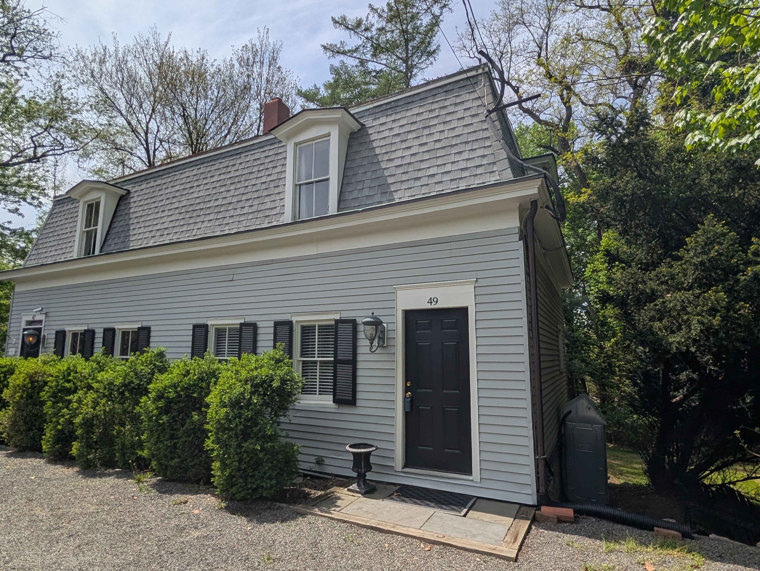 47 Hollow Tree Ridge Road Darien, CT 06820 - Photo 23 of 40 Entrance to #49