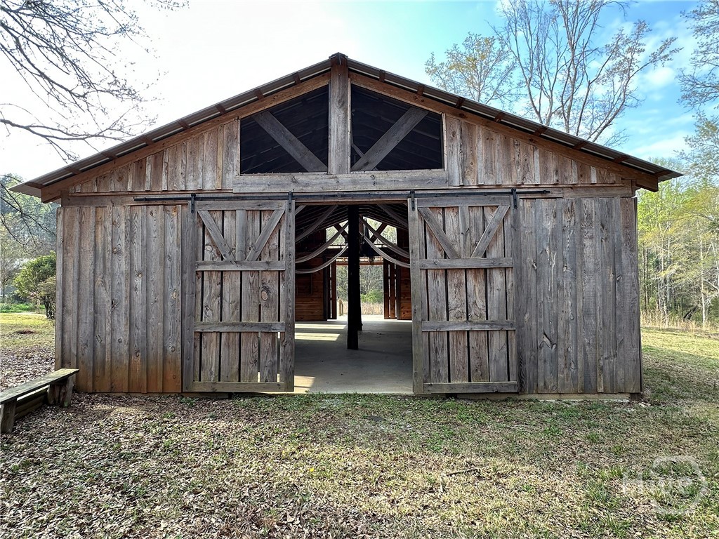 1104 Farm Road Colbert, GA 30628 - Photo 26 of 39 Large Barn