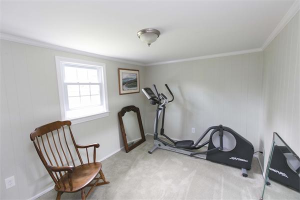 56 Gail Ann Road Billerica, MA 01821 - Photo 15 of 18