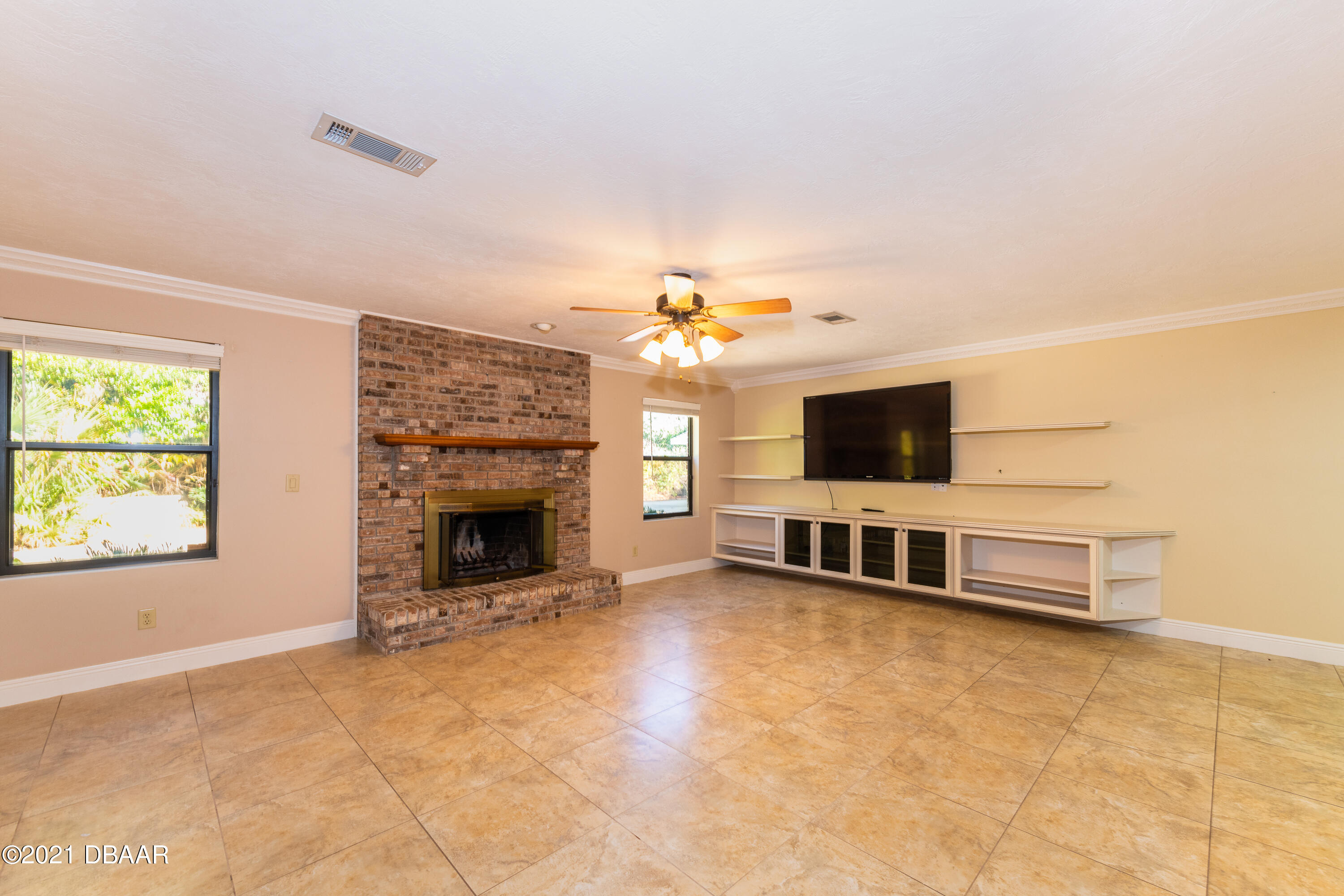 659 Needlerush Road Port Orange, FL 32127 - Photo 16 of 57 ENTERTAINMENT CENTER