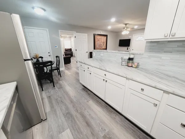 $1,775 | 1906 Karen Lane, Tallahassee, FL 32304