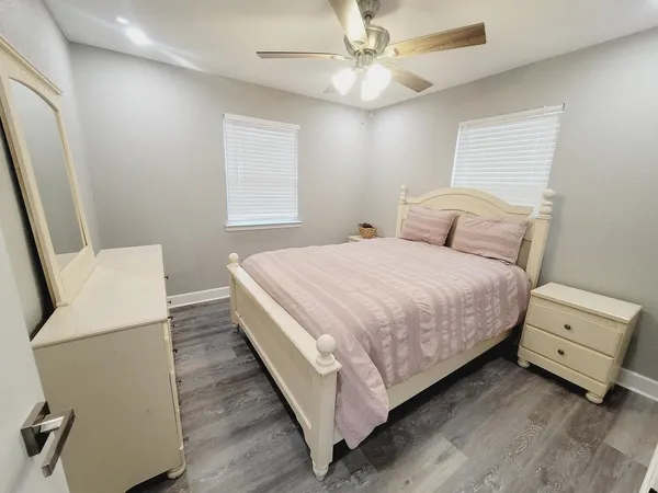 $1,775 | 1906 Karen Lane, Tallahassee, FL 32304