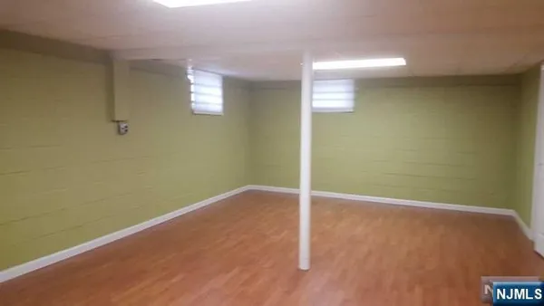 $4,900 | 147 12th Street, Cresskill, NJ 07626