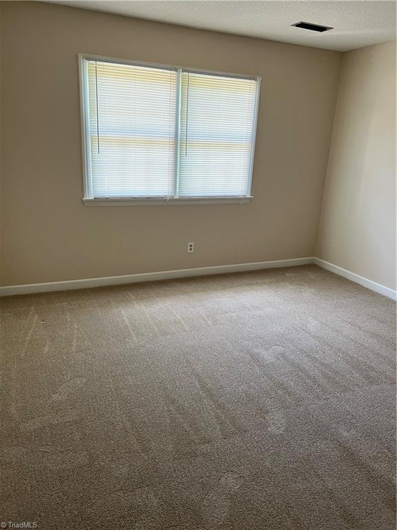 410 Traceway Road High Point, NC 27265 - Photo 18 of 27 3dr Bedroom