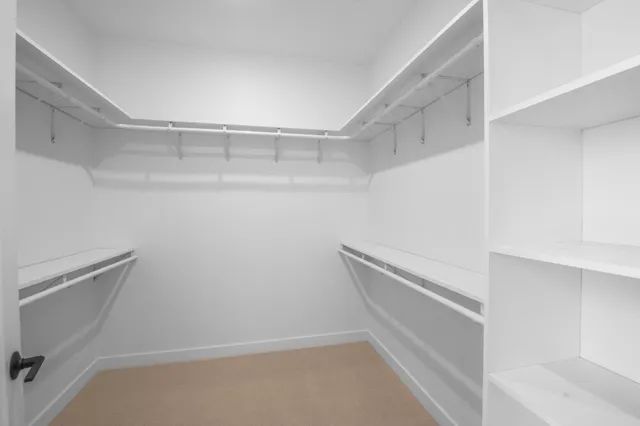 $799,900 | 308 Kerrigan Drive, Wrightstown, WI 54180