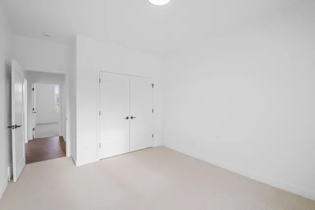 $799,900 | 308 Kerrigan Drive, Wrightstown, WI 54180