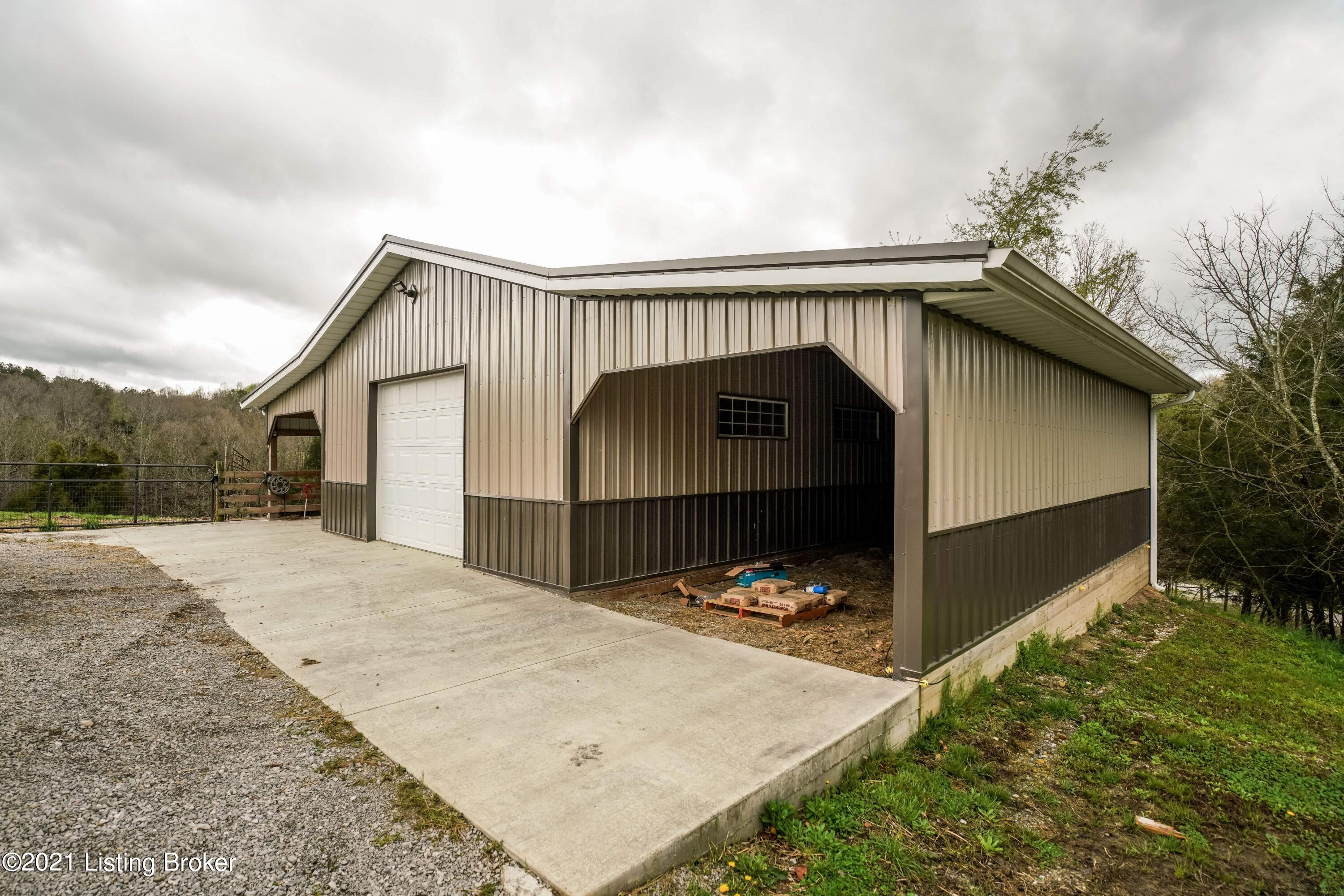 1015 Charlie Huffman Road Clarkson, KY 42726 - Photo 11 of 39 034-1015-34