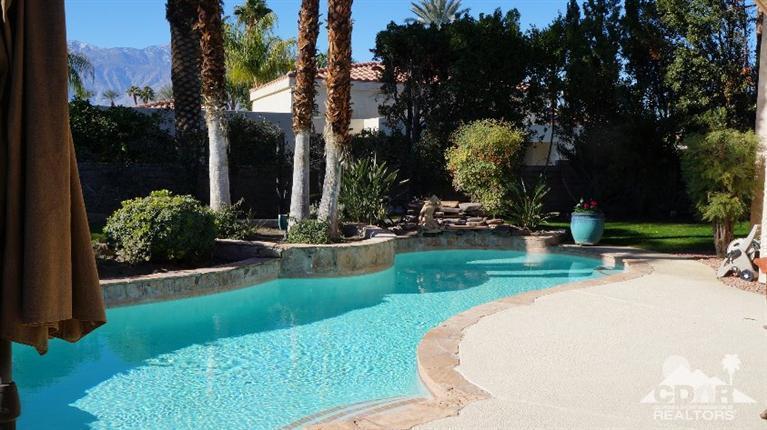 2 Lincoln Place Rancho Mirage, CA 92270 - Photo 17 of 25 a view of a backyard with sitting area