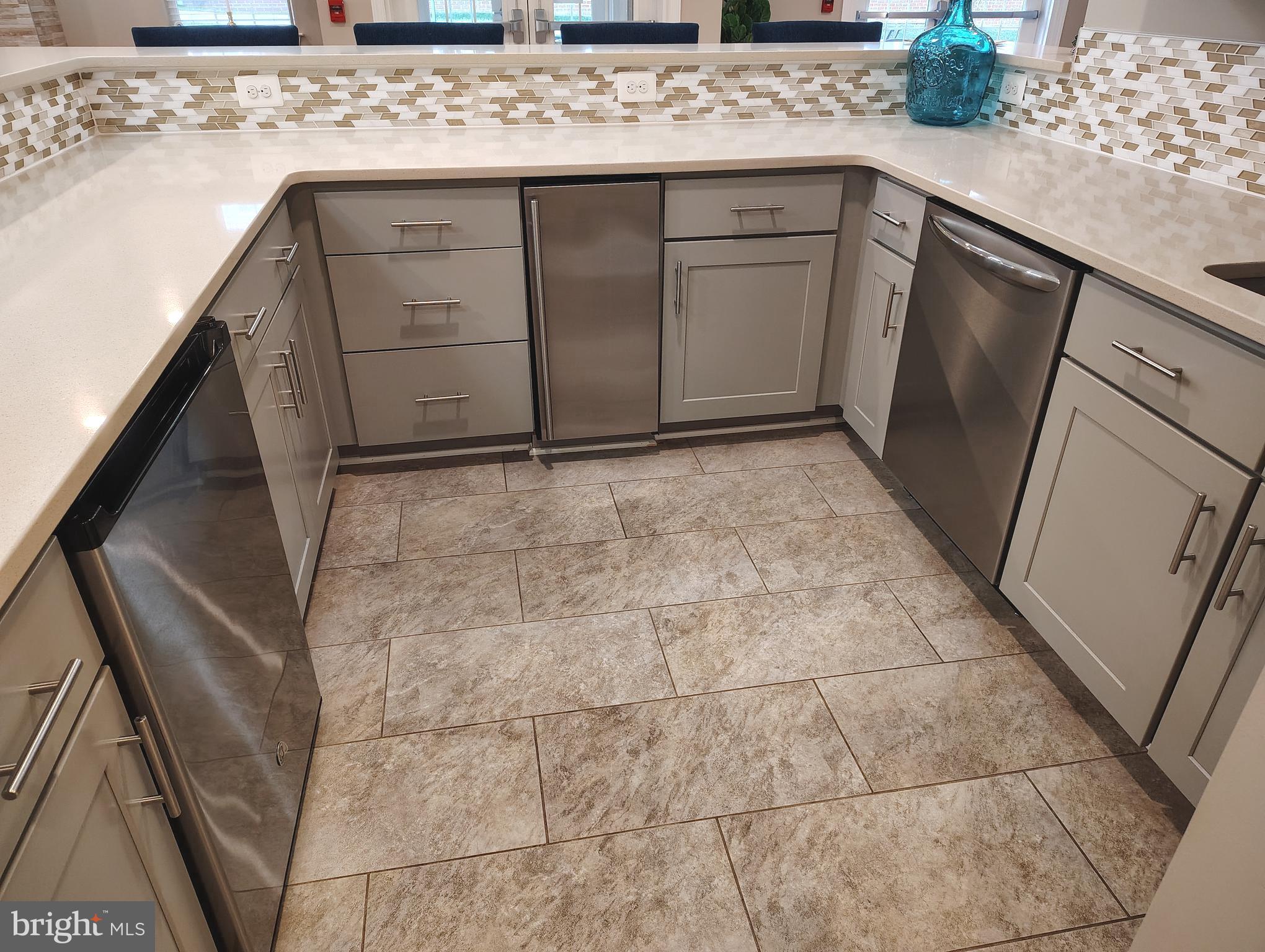 636 Wallingford Road, Unit 3J Bel Air, MD 21014 - Photo 52 of 59 a bathroom with a granite countertop sink and a mirror