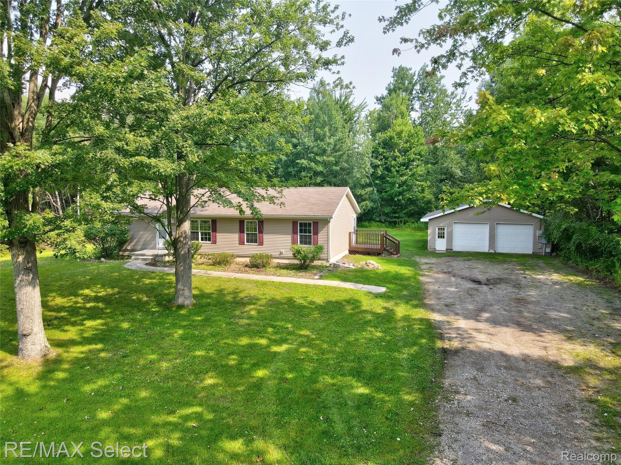 2883 East Shaffer Road Midland, MI 48642 - Photo 40 of 44 2883 E Shaffer Rd 20.jpg
