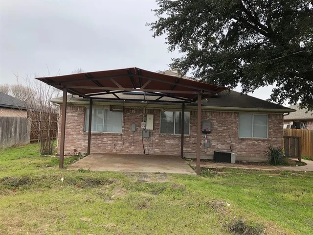 $1,995 | 1208 Brookvalley Drive, Arlington, TX 76018