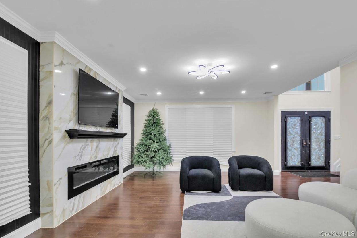 858 Prescott Street Valley Stream, NY 11580 - Photo 5 of 35