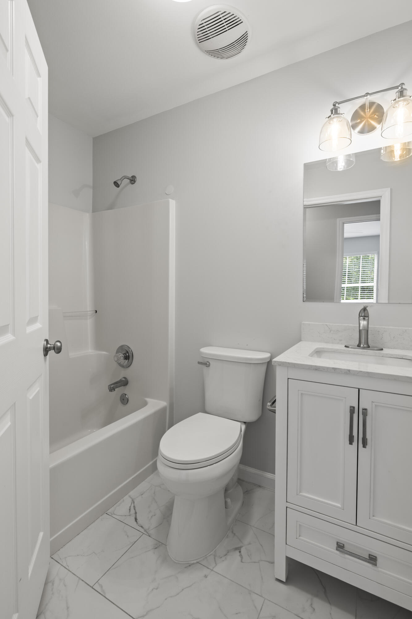995 Ross Hollow Road Ringgold, GA 30736 - Photo 21 of 32 Guest Bathroom