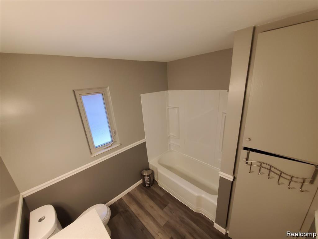 1902 Hampden Road Flint, MI 48503 - Photo 18 of 27 GetMedia (17).jpg