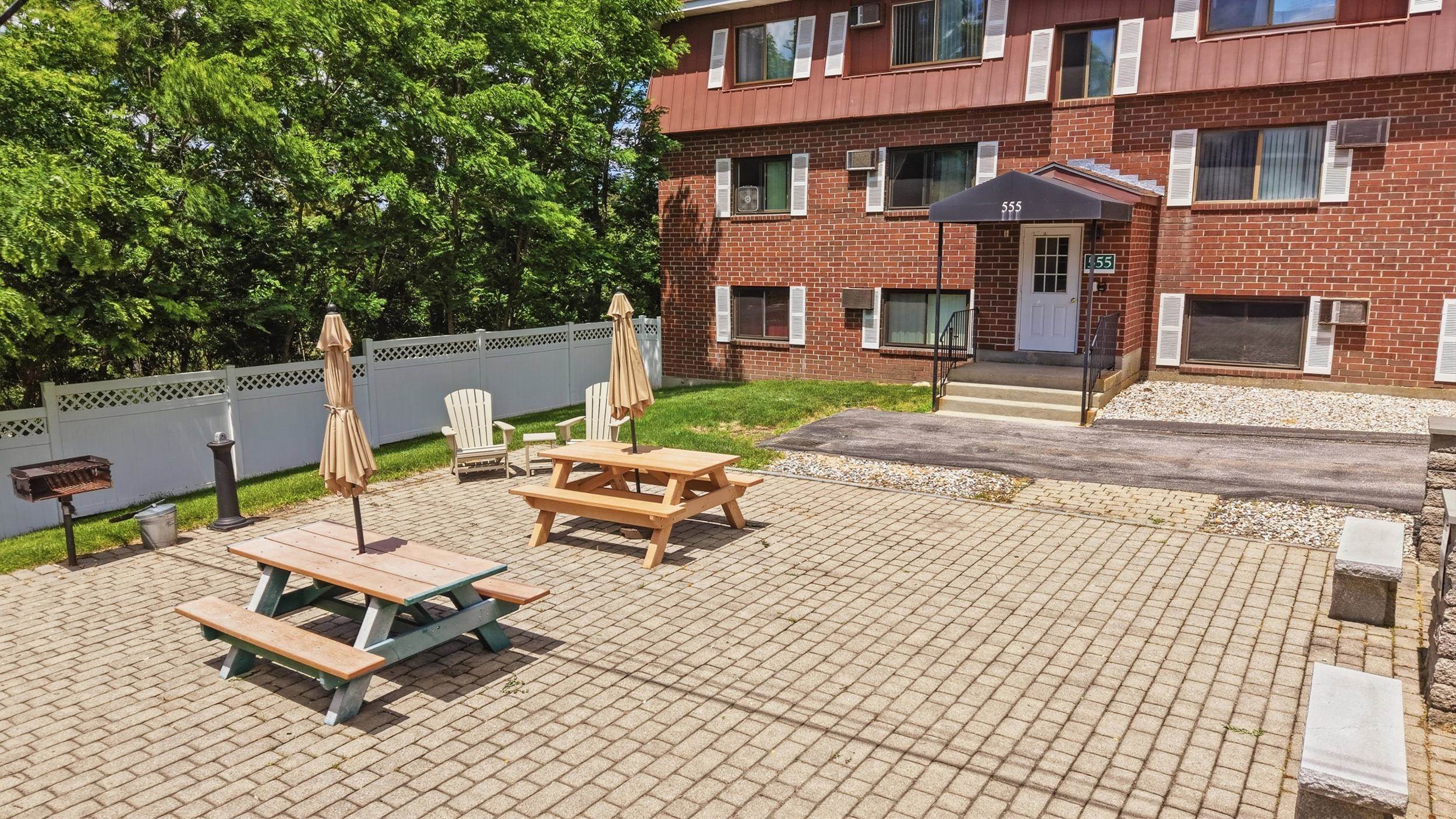 555 Calef Road, Unit 4 Manchester, NH 03103 - Photo 17 of 24 Gallery Image 17