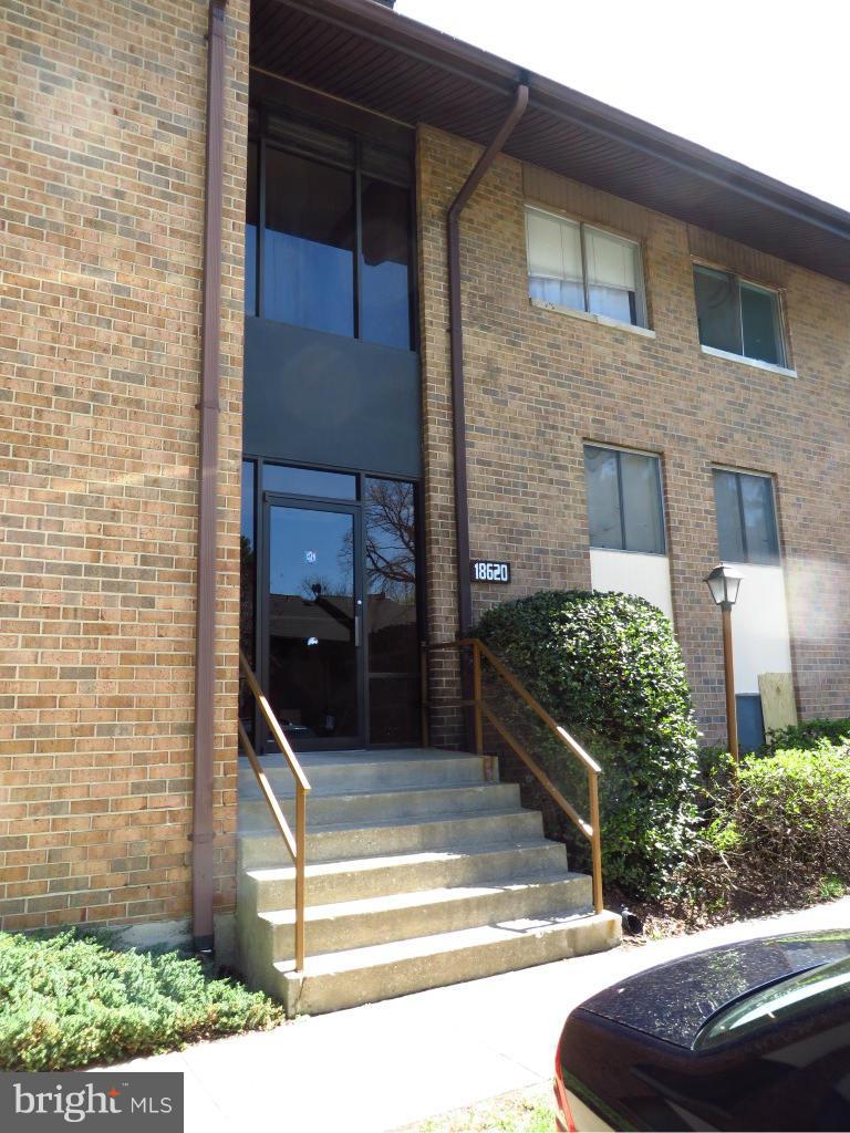 18620 Walkers Choice Road, Unit 5 Gaithersburg, MD 20886 - Photo 1 of 27 Exterior (Front)