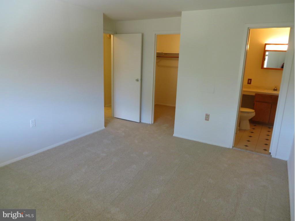18620 Walkers Choice Road, Unit 5 Gaithersburg, MD 20886 - Photo 19 of 27 Bath (Master)