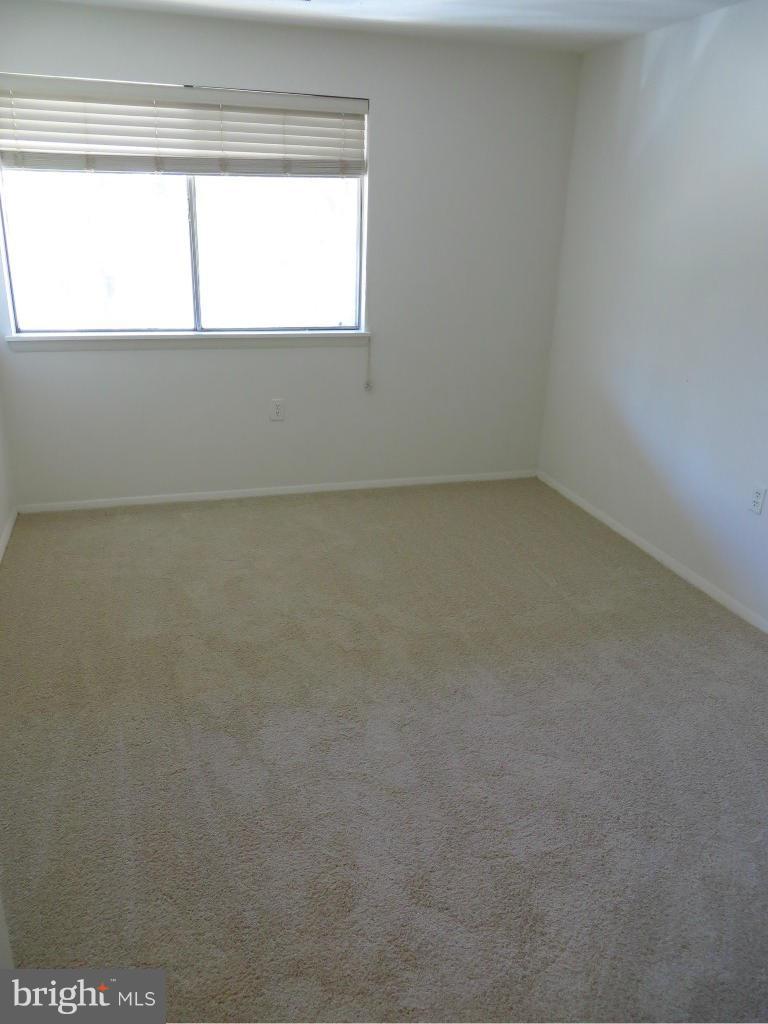 18620 Walkers Choice Road, Unit 5 Gaithersburg, MD 20886 - Photo 21 of 27 Bedroom