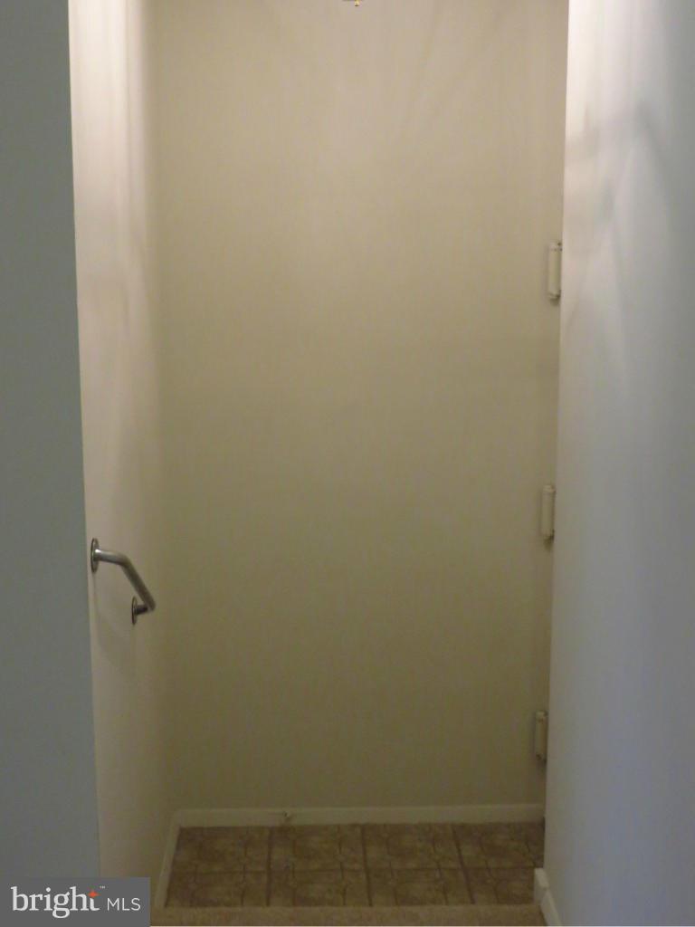 18620 Walkers Choice Road, Unit 5 Gaithersburg, MD 20886 - Photo 5 of 27 Interior (General)