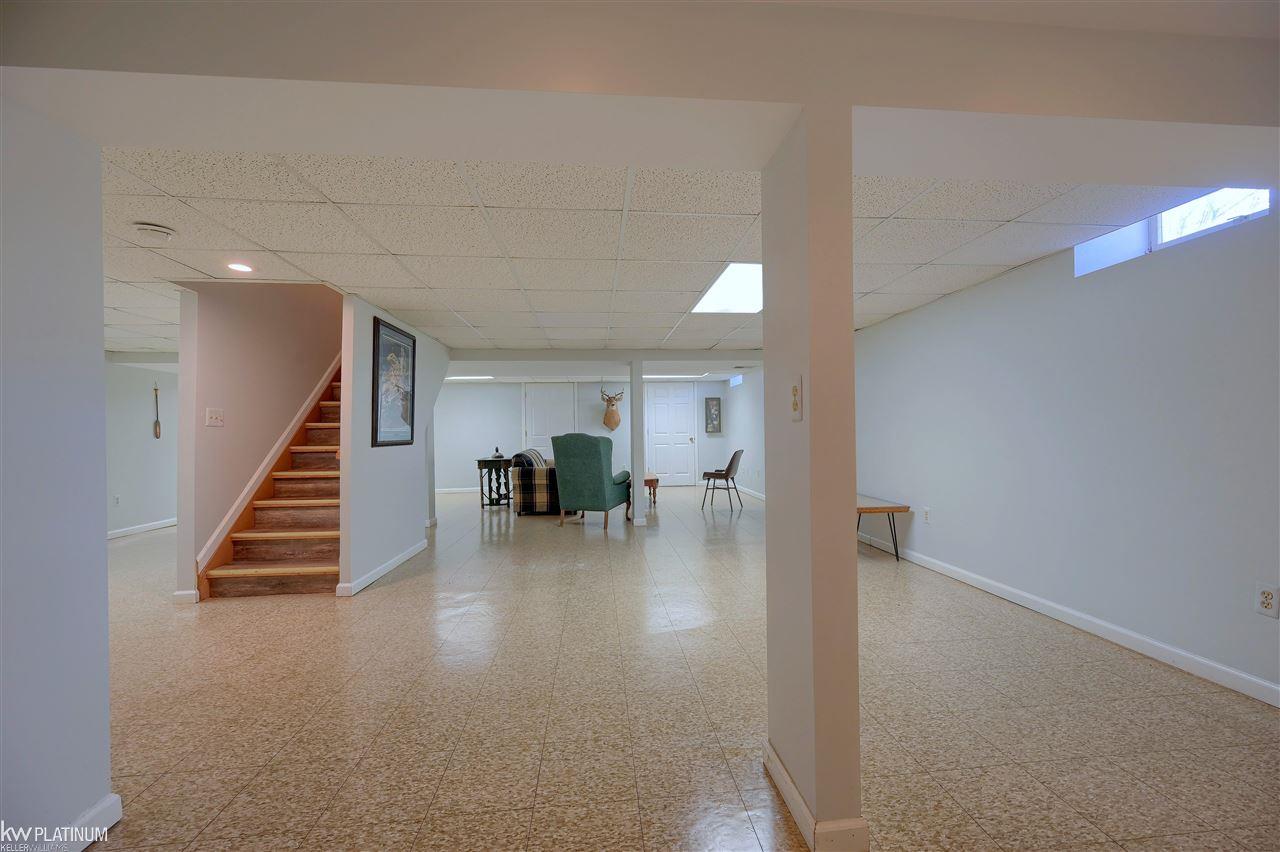 10069 Big Hand Road Columbus, MI 48063 - Photo 27 of 36