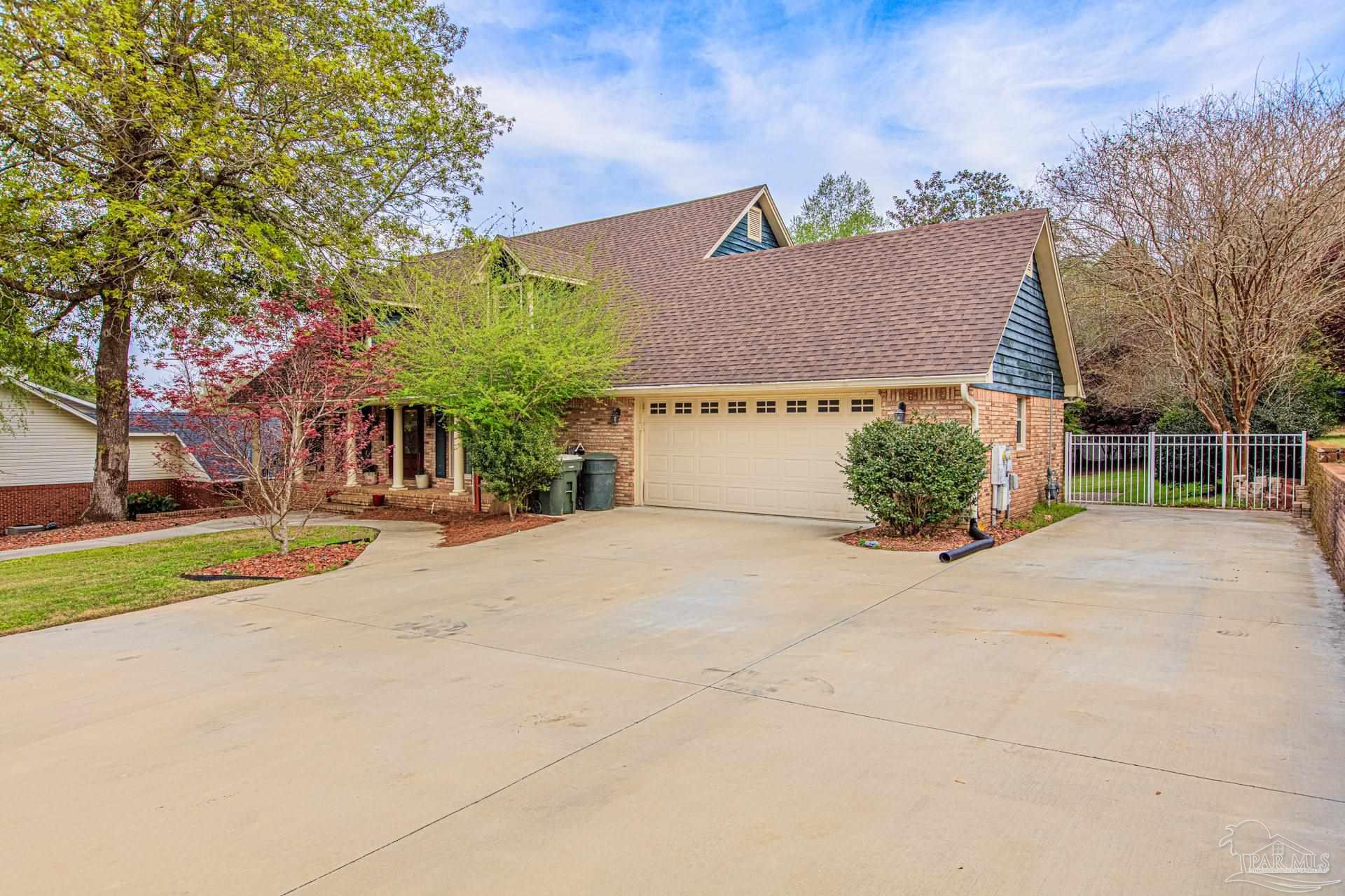 3777 Scenic Ridge Drive Pensacola, FL 32514 - Photo 2 of 67 front view of a house with a street