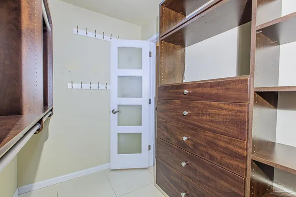 a view of room with a ceiling fan