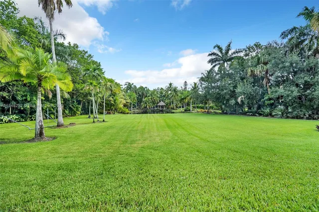 $4,700,000 | 14211 Southwest 63rd Street, Southwest Ranches, FL 33330