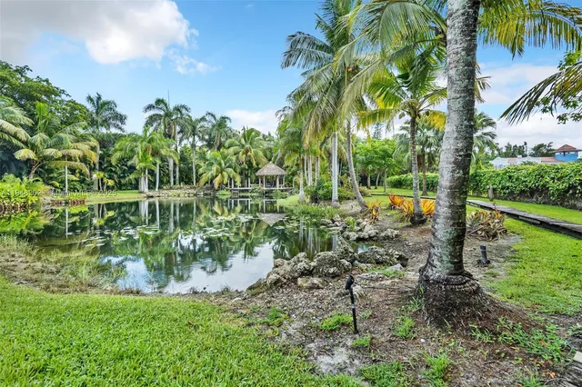 $4,700,000 | 14211 Southwest 63rd Street, Southwest Ranches, FL 33330