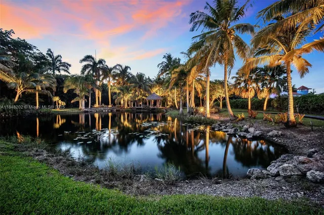 $4,700,000 | 14211 Southwest 63rd Street, Southwest Ranches, FL 33330