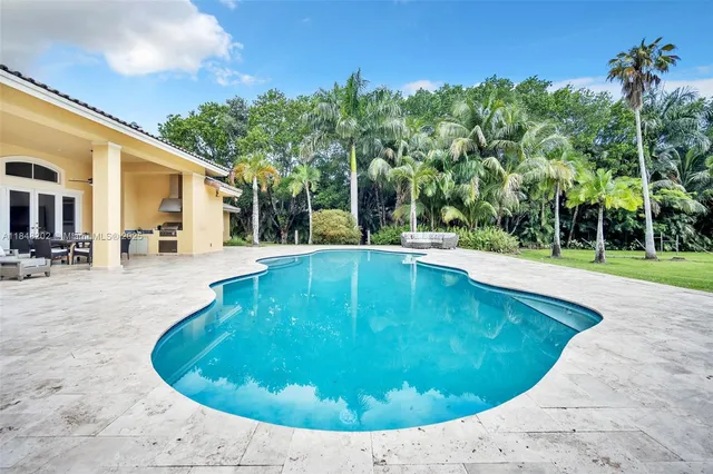 $4,700,000 | 14211 Southwest 63rd Street, Southwest Ranches, FL 33330