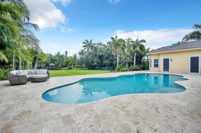 $4,700,000 | 14211 Southwest 63rd Street, Southwest Ranches, FL 33330