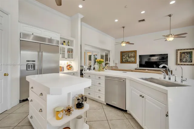 $4,700,000 | 14211 Southwest 63rd Street, Southwest Ranches, FL 33330